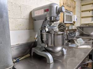 lot 8517 image: Presto Mixer