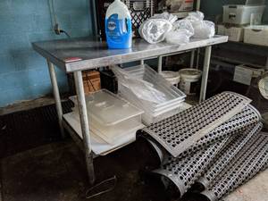 lot 8525 image: Stainless Steel Prep Table