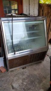 lot 8581 image: Evans Display Cooler