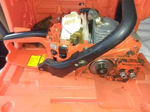 lot 4580 image: Echo Chainsaw In Case As Is