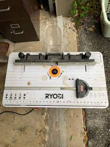 lot 4634 image: Ryobi Table Router Works