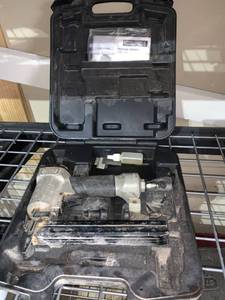 lot 4647 image: Porter Cable NS100 Narrow Crown Stapler Works Location A4