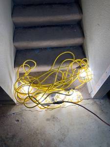 lot 4652 image: 50 Foot Construction Temporary Lighting String Location B4