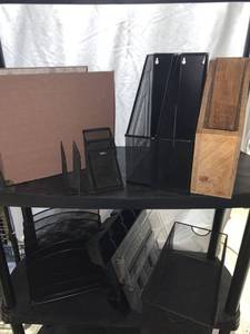 lot 4685 image: Lot of Office Organizers Location B1