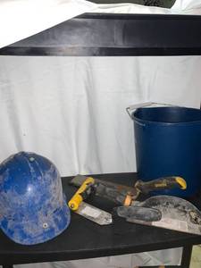 lot 4694 image: Sheetrock Mudding Tools And Hard Hat Location A3