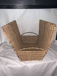 lot 4698 image: Wicker Magazine Rack Location C3