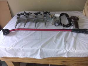 lot 4710 image: Nice Lot Of Assorted Watering Accessories Hose Wand, Shower Head