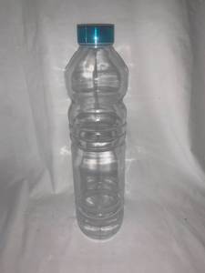 lot 4732 image: Home Essentials Clear Water Bottle with lid