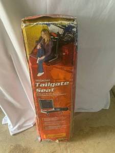 lot 4733 image: Tailgatorz Tailgate Seat Location A3