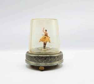 lot 5000 image: Vintage Cody Musical Creations 5th Ave NY Domed Dancing Ballerina Music Box - Play Blue Danube