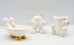 lot 5010 image: Disney Mickey Mouse White Ceramic Bathroom Decor Set - Bathtub Soap Dish, Toothbrush Holder and Cup