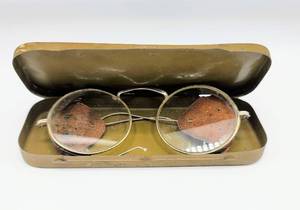 lot 5040 image: Vintage Willson Goggles with Leather Side Shields in Original Tin Case