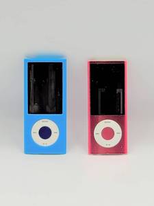 lot 5044 image: 2 iPod Nanos - Pink & Blue