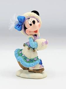 lot 5112 image: Disney Enesco You Have Skated Into My Heart Minnie Mouse Ice Skating Figurine 195588 in Box