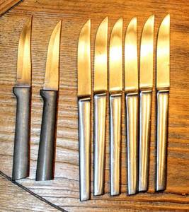lot 5073 image: Vintage Stainless Steel Knife Set (6) and Assorted Vintage Silverware Lot