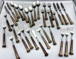 lot 5064 image: Vintage 1970s Silverware Lot by Oxford Hall Stainless Steel Flatware, Plastic Handle Fashionware made in Japan Pat. 238, 848