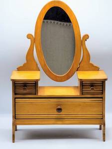 lot 5173 image: Vintage Doll Vanity with Swivel Mirror and 3 Drawers - Solid Wood