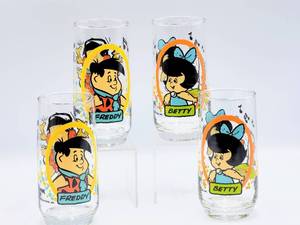lot 5176 image: Vintage 1986 THE FLINTSTONE KIDS 6 tall Glasses Pizza Hut Lot of 4