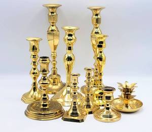 lot 5185 image: 10 Piece Lot Hampton Brass Candlesticks