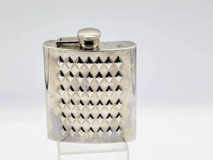 lot 5186 image: Vintage Stainless Steel 8 oz Flask