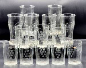 lot 5197 image: 14 Pc Lot Vintage Etched Gray Grape Glasses