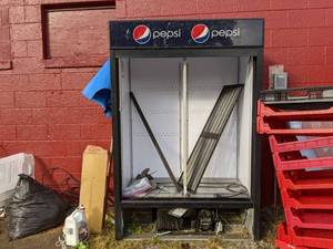 lot 5414 image: Refrigerated Case CD45S