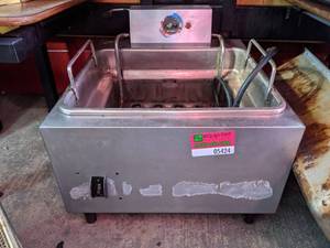 lot 5424 image: Fryer