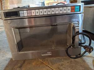 lot 5456 image: Panasonic NE-1757B Commercial Microwave