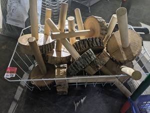 lot 6378 image: Wooden Pieces