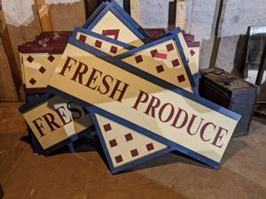 lot 6403 image: Two Fresh Produce And Twelve Isle Markers
