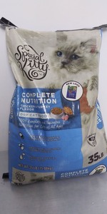 lot 366 image: Special Kitty Complete Nutrition Formula Dry Cat Food, Chicken & Turkey Flavor, 35 lb