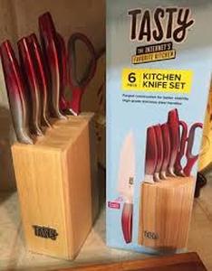 lot 154 image: Tasty 6 Piece Prep Knife Block Set, Cutlery Set with Stainless Steel Blades, Red