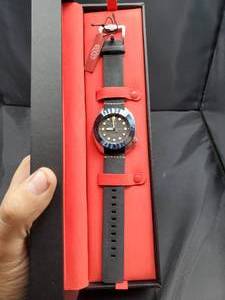 lot 1997 image: New Duxot 350m Mens Watch