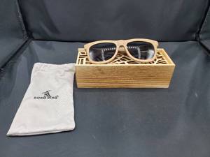 lot 1999 image: Bobo Bird Wood Sun Glasses