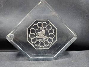lot 2048 image: 200 Years of Liberty one ounce pure silver .999 coin in lucite.