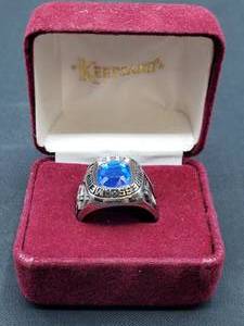lot 2137 image: Mens Keepsake Bowling Ring