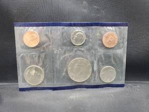 lot 2144 image: 1991 Philadelphia US Uncirculated Coin Set