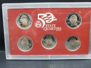 lot 2145 image: 2006 United States Mint 50 State Quarters Silver Proof Set
