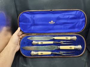 lot 2152 image: WM Alexander and Son Glascow 4-pc Carving Set