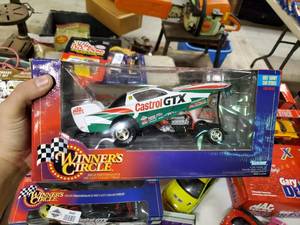 lot 2584 image: Winners Circle John Force Castrol GTX Die Cast Car