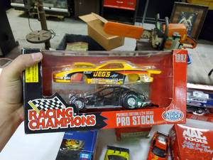 lot 2587 image: Racing Champions Pro Stock Collectible Model Car