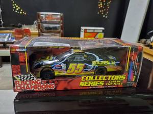 lot 2610 image: Racing Champions Collector Series Die Cast Car