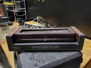 lot 2659 image: T. Harris 6-Piece Watch Case