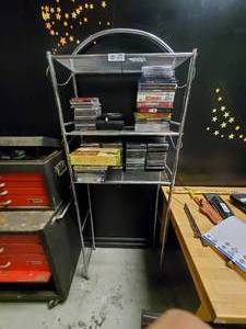 lot 2674 image: Over Toilet Storage Rack