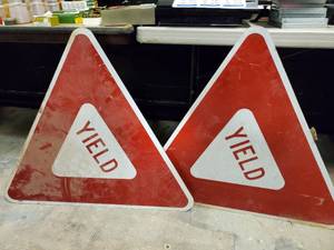 lot 2682 image: 2 Metal Yield Street Signs