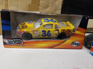lot 2266 image: 2001 #36 M&M HotWheels Die Cast Car
