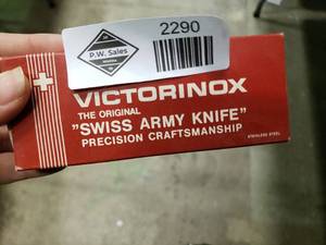 lot 2290 image: Victorinox the Original Swiss Army Knife Precision Craftsmanship