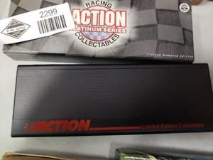lot 2299 image: Action Platinum Series Die Cast Car Knife