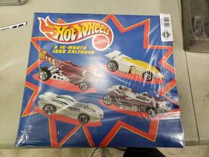 lot 2338 image: 1999 16-Month Hot Wheels Calendar