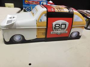 lot 2350 image: Craftsman 5-Piece Tool Set in Vintage Collectors Truck Tin